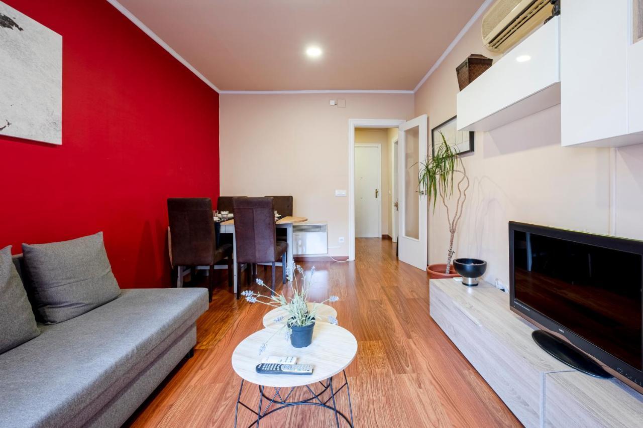 Three Bedroom Apartment In Sants Barcelona Zewnętrze zdjęcie