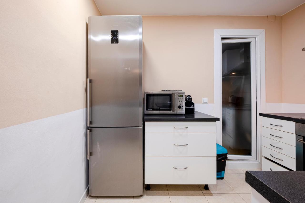 Three Bedroom Apartment In Sants Barcelona Zewnętrze zdjęcie