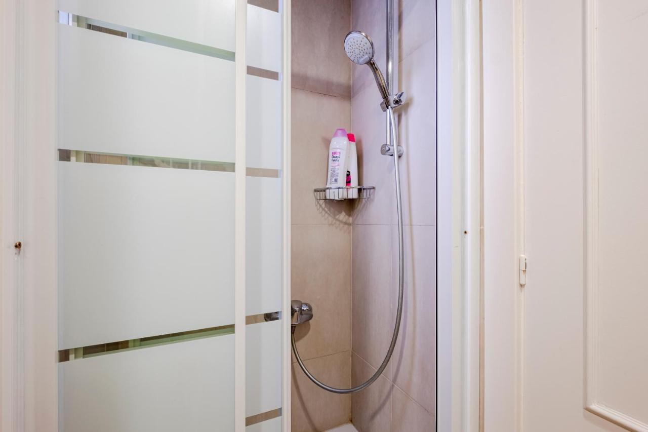 Three Bedroom Apartment In Sants Barcelona Zewnętrze zdjęcie