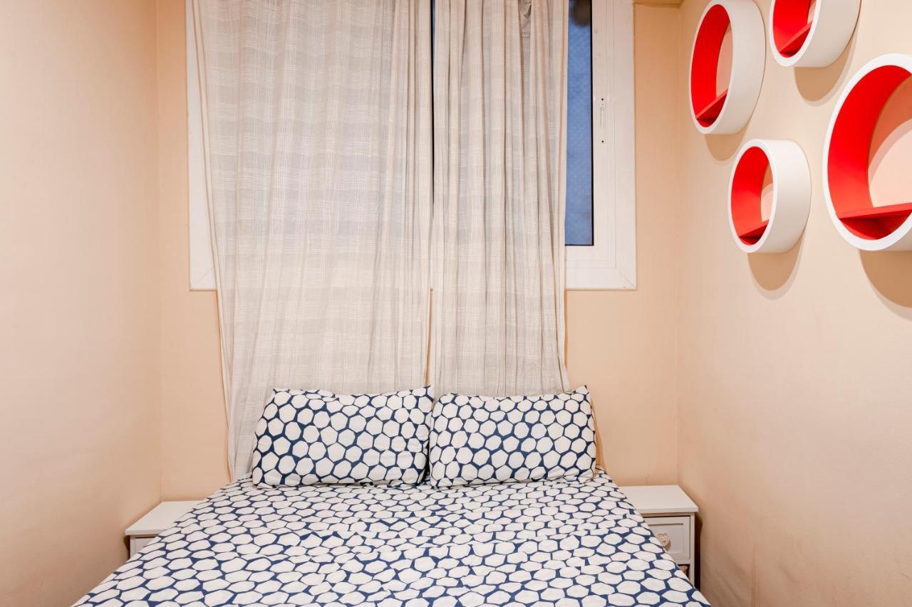 Three Bedroom Apartment In Sants Barcelona Zewnętrze zdjęcie